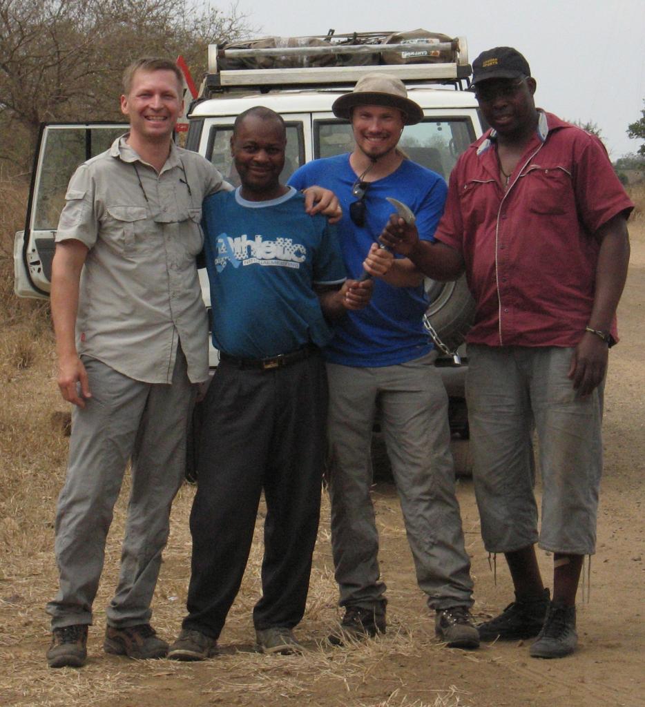 On the field in Mozambique: Arto Luttinen, Estêvão Sumburane, Jussi Heinonen, Teofilo Gove. Image: Luomus / Arto Luttinen