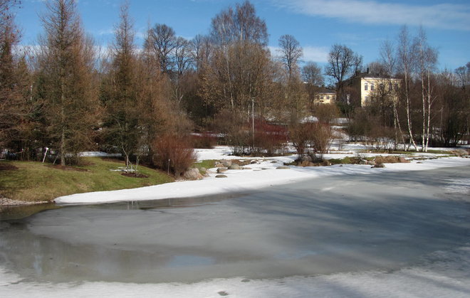 Ison lammen jää hapertuu. Kuva LUOMUS/Paula Havas-Matilainen 16.3.2016